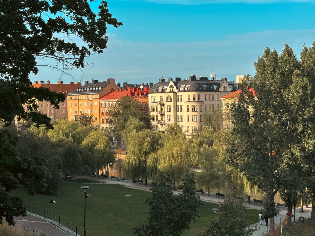 Östermalm e Norrmalm: shopping e vita urbana a Stoccolma